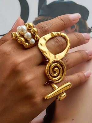 Oval 18K Gold Non-Tarnish Statement Ring
