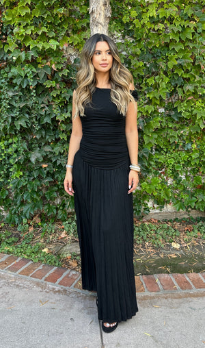 Barcelona Pleated Maxi