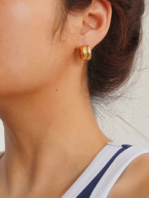 Emms C-Hoop Earring- Gold